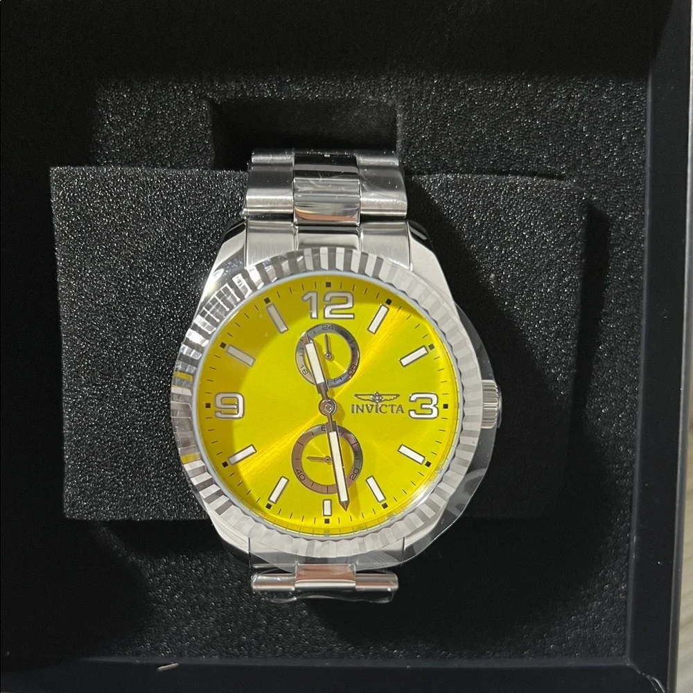 Invicta Specialty Men’s Watch 43mm Stainless Steel‎ yellow Quartz Model 49528